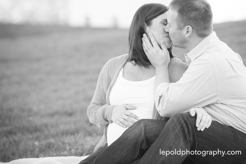 22 Air-Force-Memorial-DC-Maternity-Portraits Lepold Photography