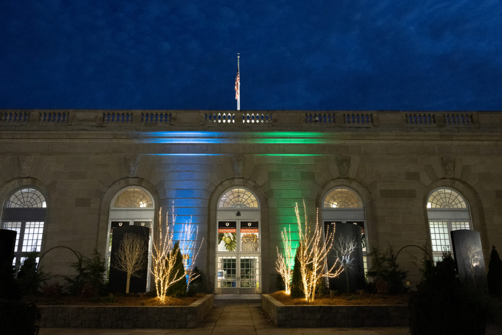 Bayer CEO Bill Anderson is honored at US Botanic Garden Event