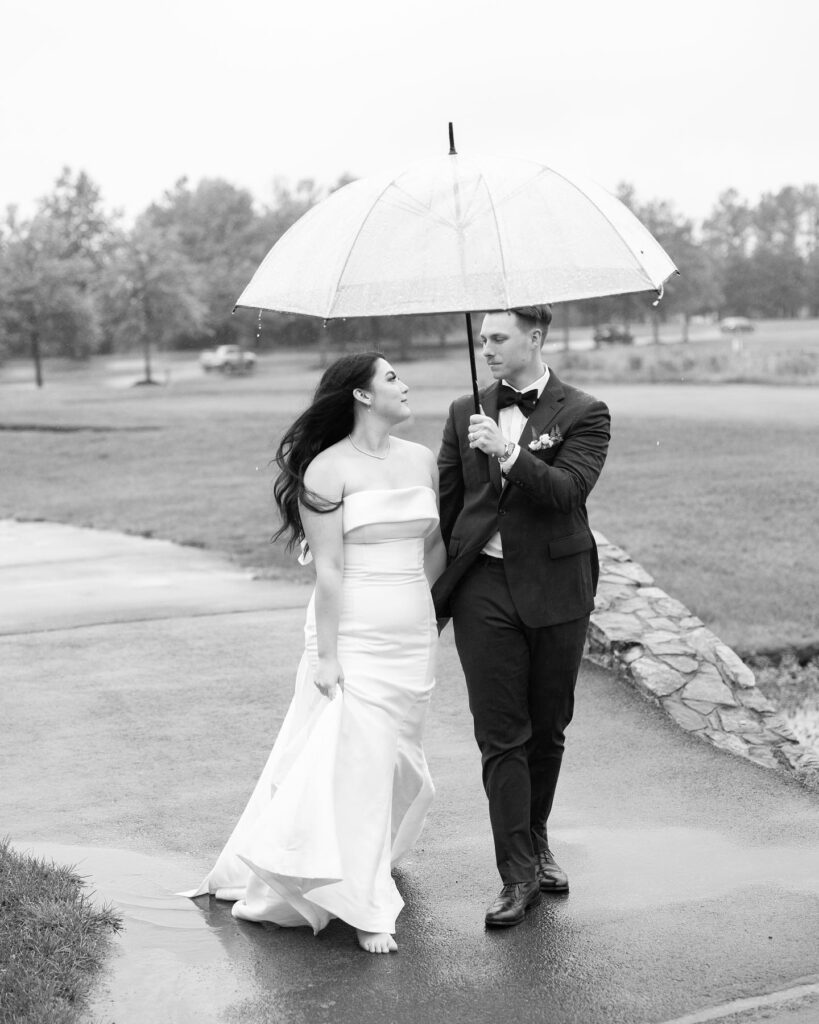 Regency at Dominion Valley black and white Wedding portraits